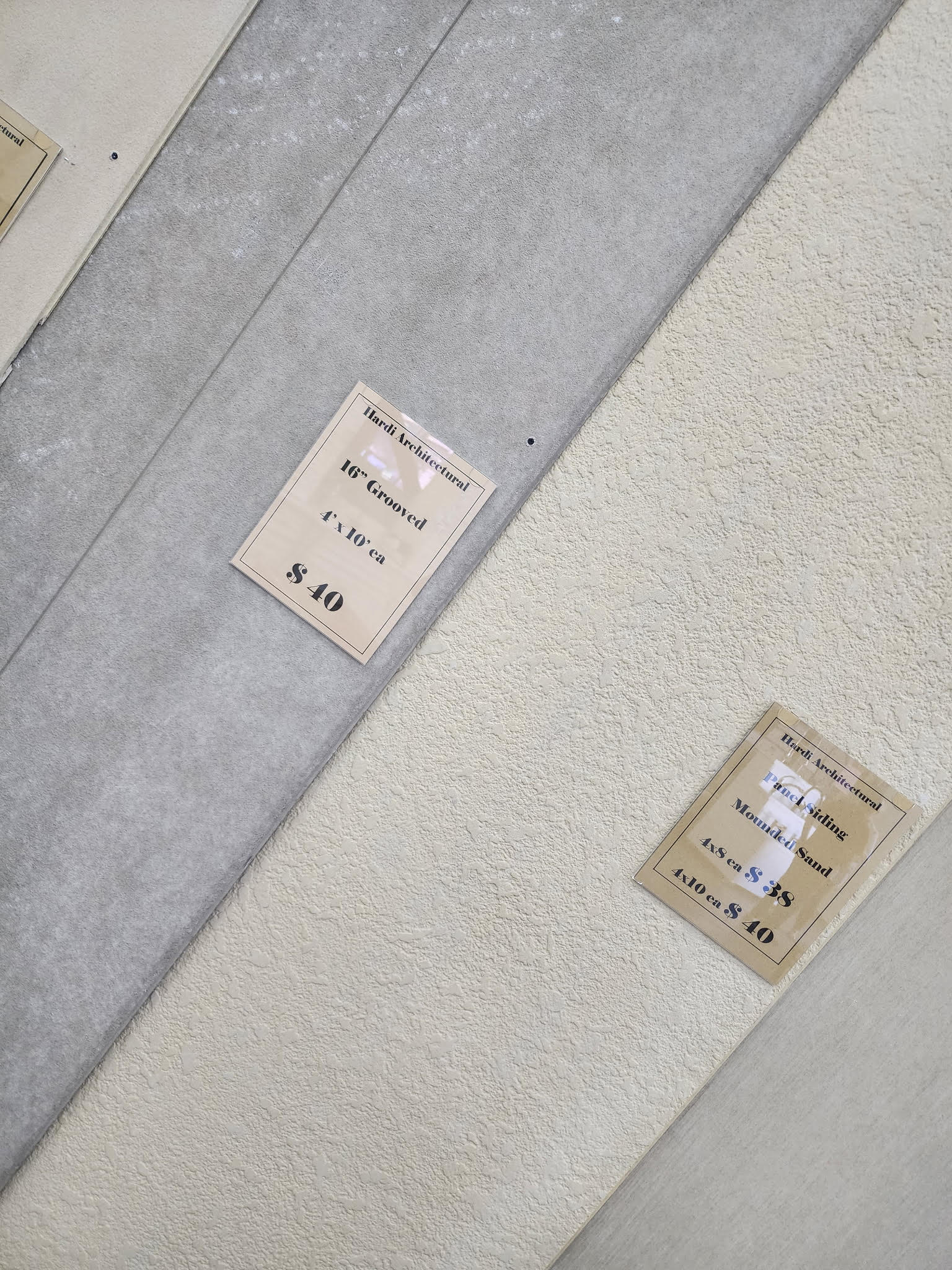 Western red cedar fence pickets 1x6x6. They come in 10 piece bundle or by the pallet.